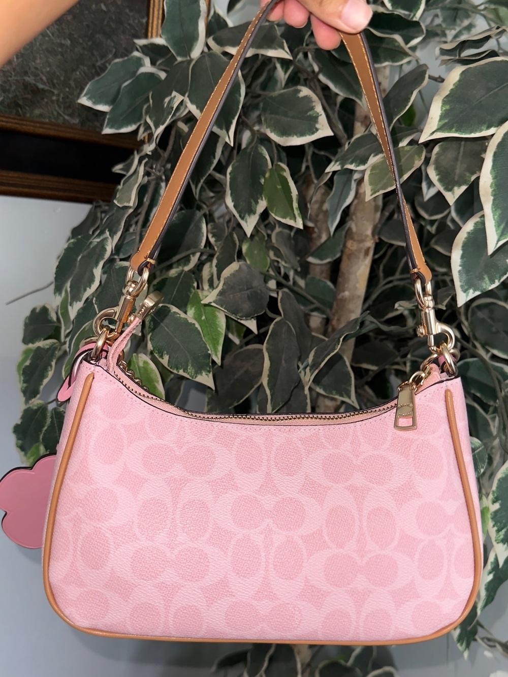 Coach Powder Pink Charm Teri Shoulder Bag with Gold Chain - Picture 5 of 8